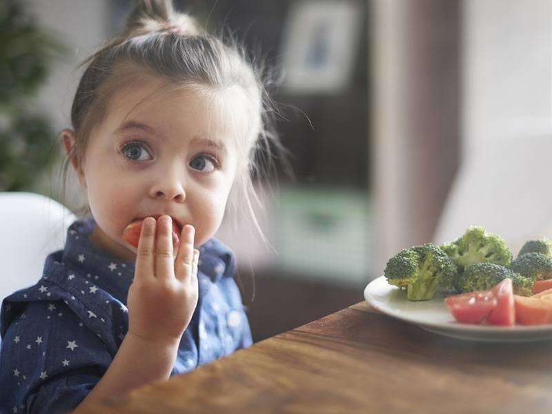 5 astuces pour faire manger des légumes aux petits