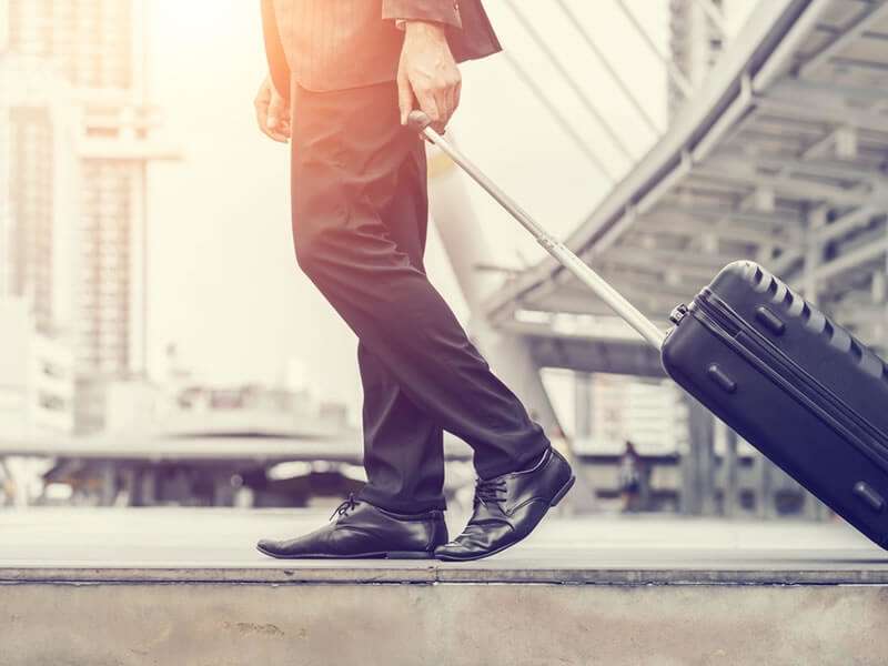 7 tips to easily land a job abroad