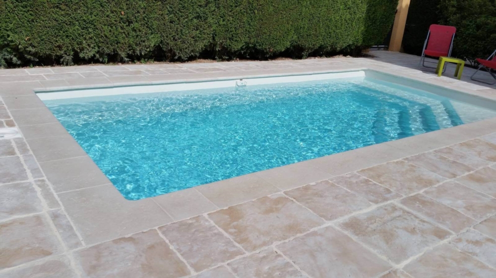 Piscine polyester