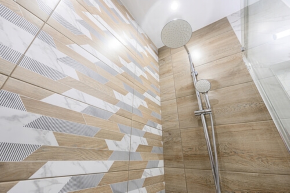 Sols, sanitaires et travaux structurels : des bases solides 