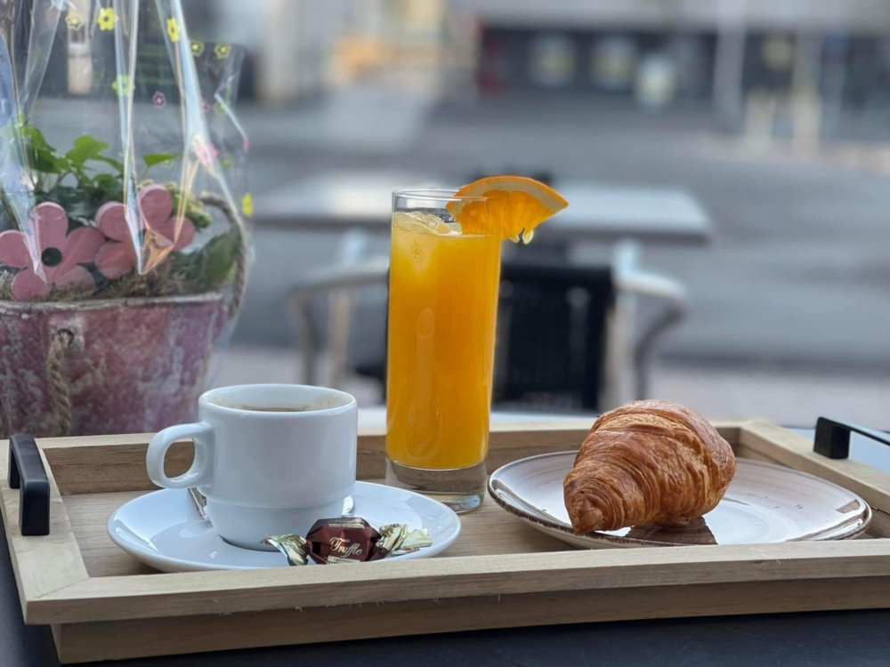 Jus d’Orange Pressé ou Jus de Citron Pressé
