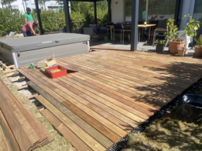 Spa, terrasse en bois