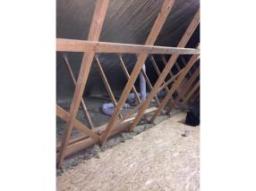 Travaux d'isolation en comble (chantier Strassen)