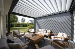 Pergola bioclimatique Brustor