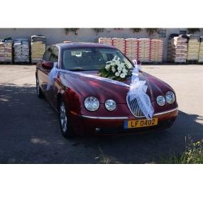 Décoration des voitures pour les mariages