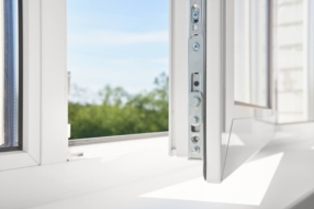 FENSTERINSTALLATION