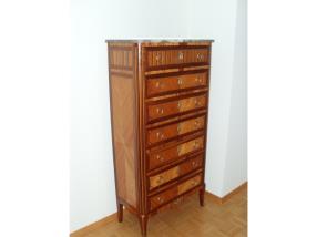 Commode