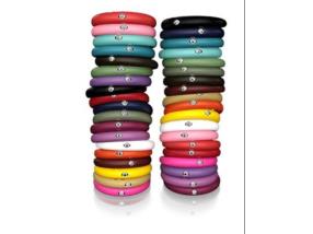 DuePunti, bagues & bracelets en silicon & diamant