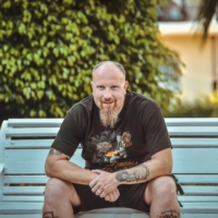 M Mike Schneiders
