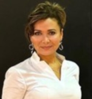 Mme Banu Kologlu 
