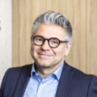 M David Gresle
