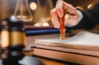 Artikel vu Decker Martine